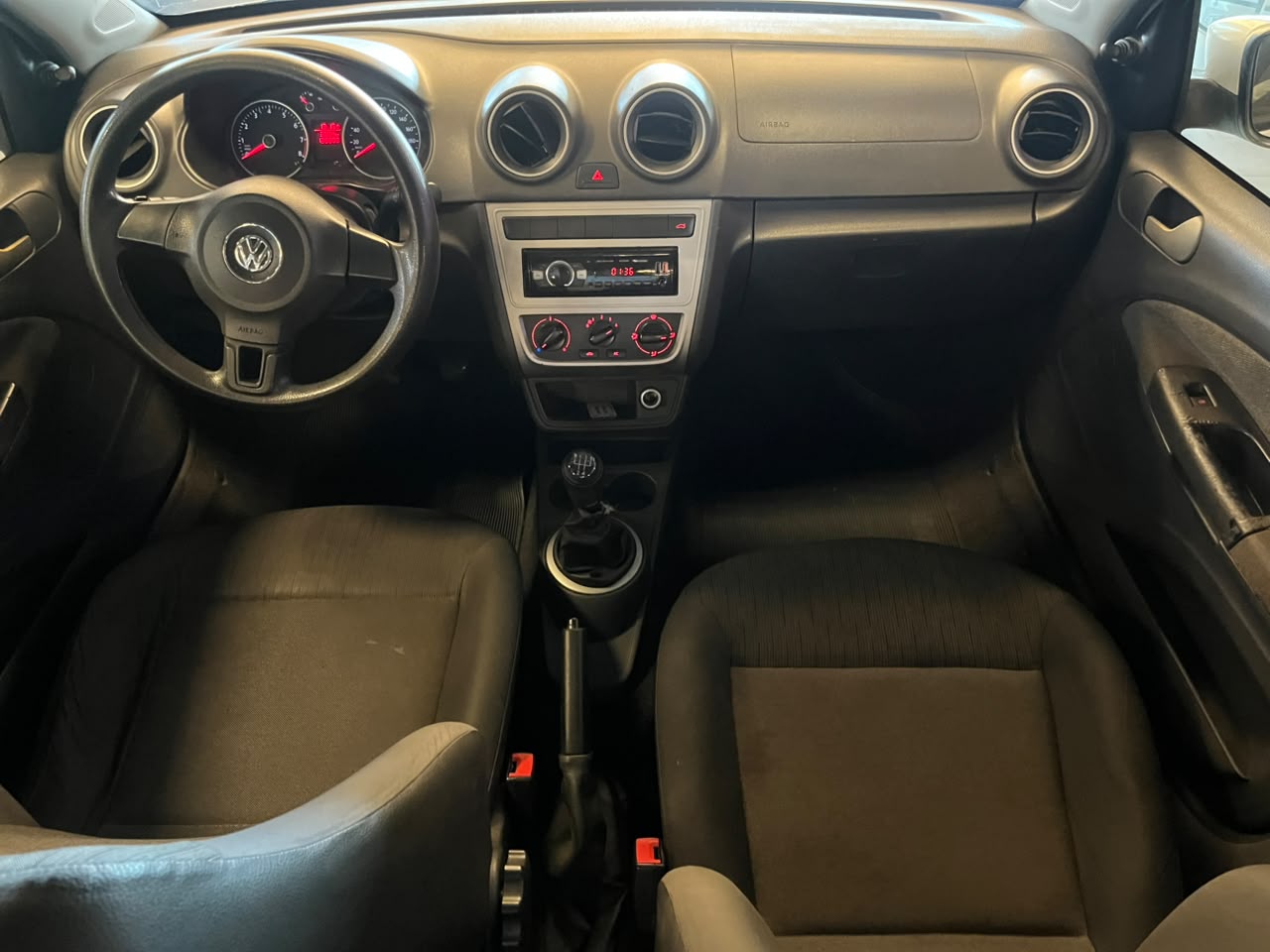 VW - VolksWagen Gol (novo) 1.0 Mi Total Flex 8V 2p Gol (novo) 1.0 Mi Total Flex 8V 2p