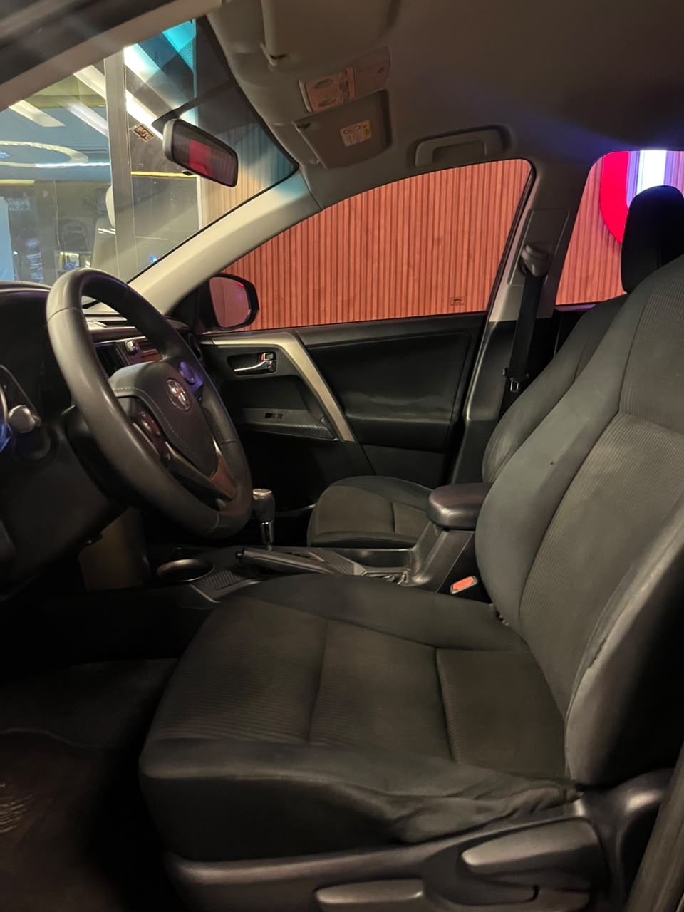 Toyota RAV4 2.0 4x2 16V AUT. RAV4 2.0 4x2 16V AUT.
