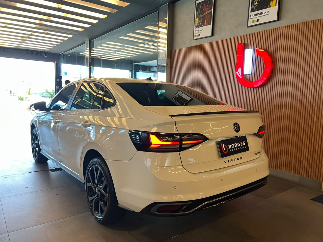 VW - VolksWagen VIRTUS Exclusive 250TSI 1.4 Flex 16V AUT VIRTUS Exclusive 250TSI 1.4 Flex 16V AUT