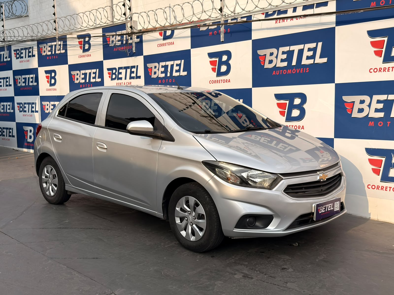 GM - Chevrolet ONIX HATCH LT 1.0 12V Flex 5p Mec. ONIX HATCH LT 1.0 12V Flex 5p Mec.